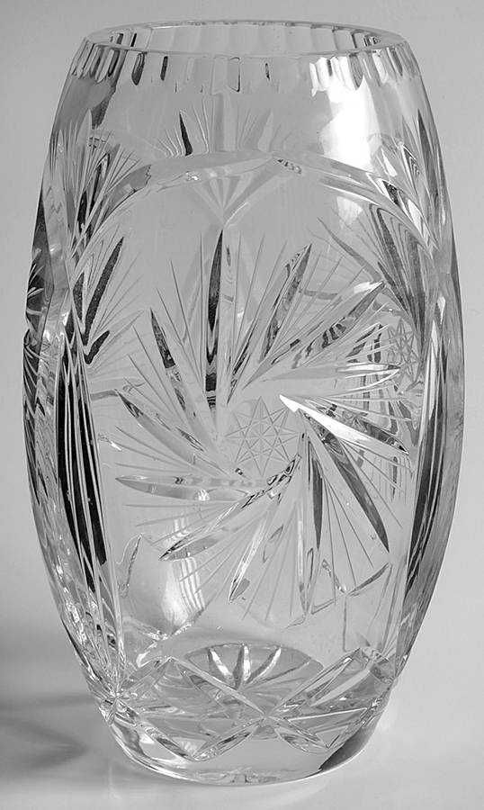 Eleanor 9" Flower Vase by American Cut-1
