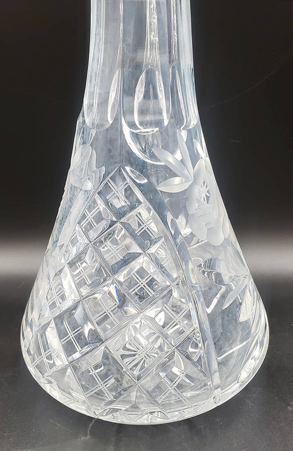 Vega Stopper for Decanter by American Cut-1