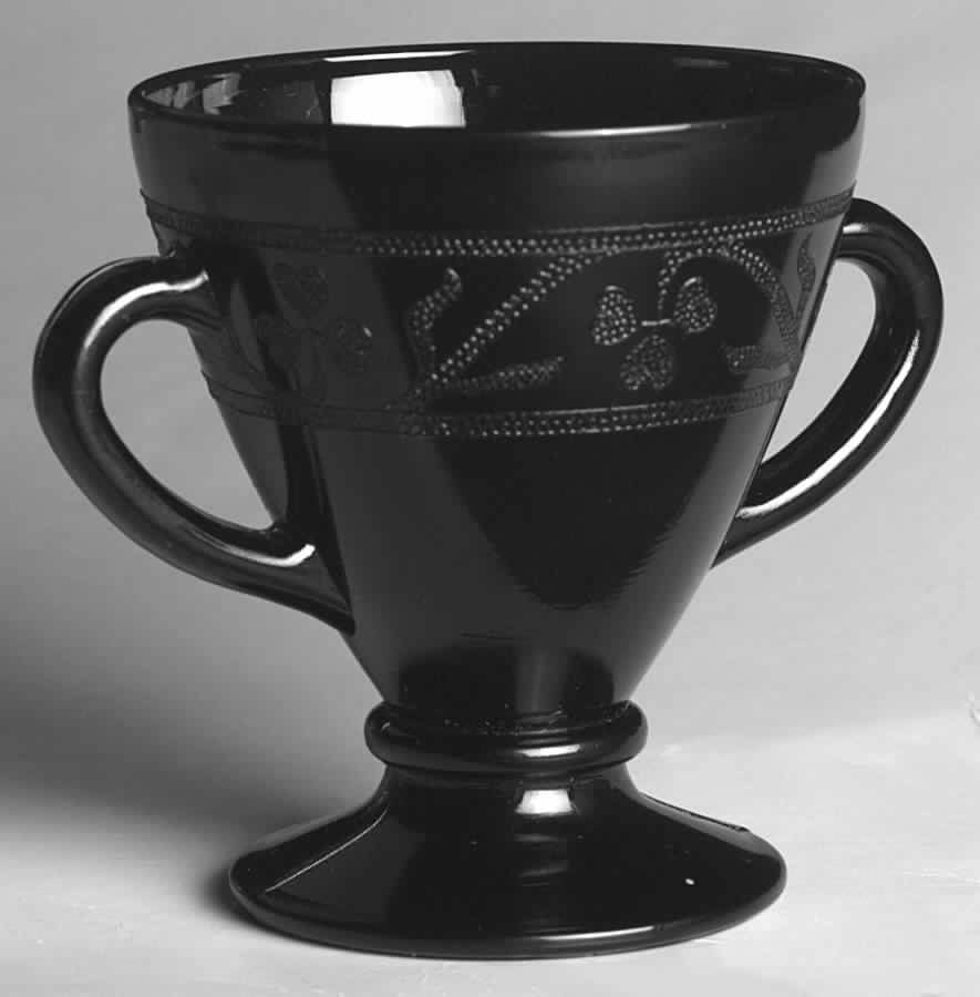 Cloverleaf Black Footed Open Sugar by Hazel-Atlas-1