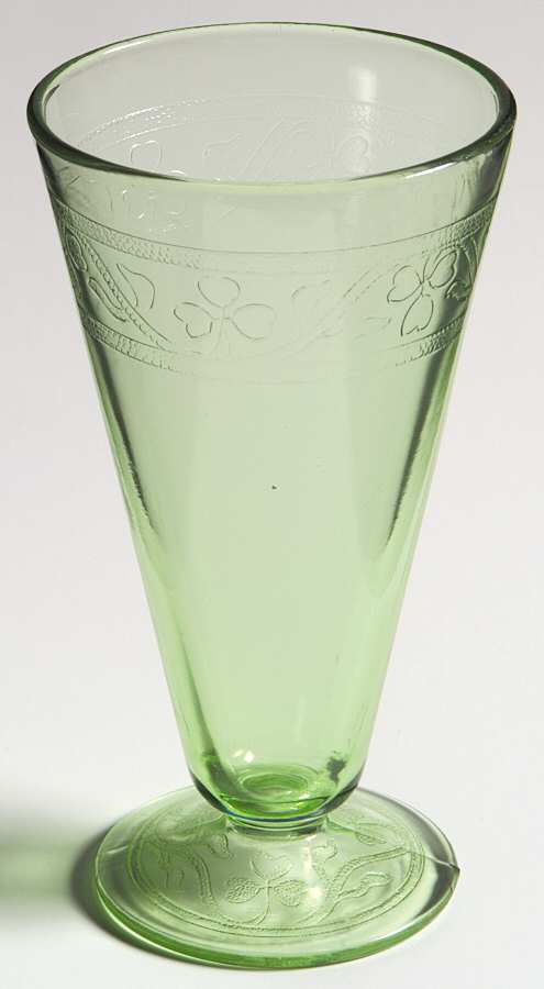 Cloverleaf Green 10 Oz Footed Tumbler by Hazel-Atlas-1