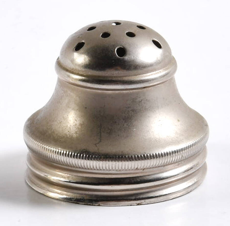 Florentine 1 Yellow Metal Lid for Footed Shaker by Hazel-Atlas-1