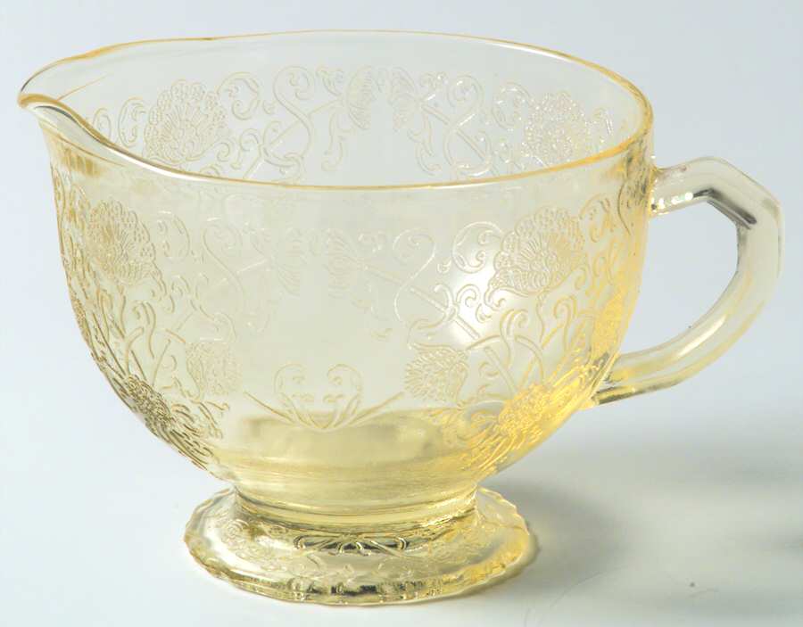 Florentine 1 Yellow Creamer by Hazel-Atlas-1