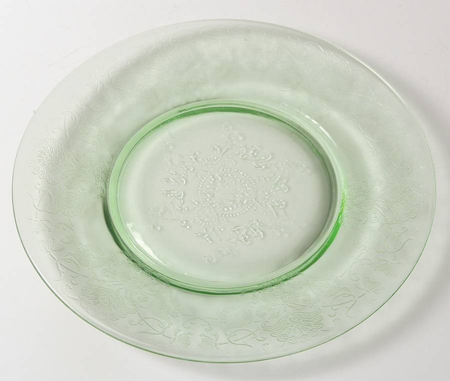 Florentine 2 Green 8" Salad Plate by Hazel-Atlas-1