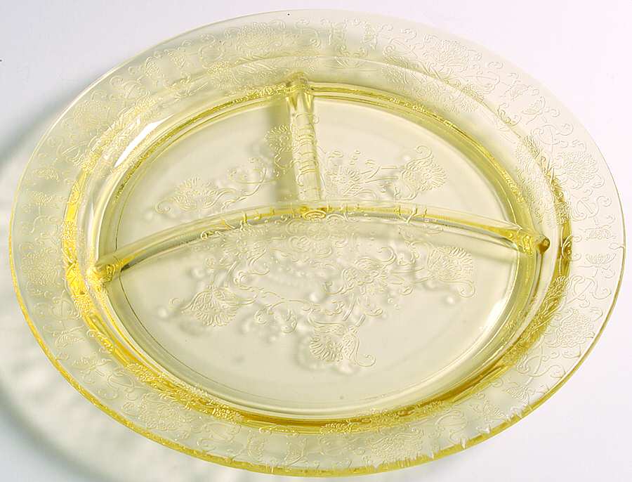Florentine 2 Yellow Grill Plate by Hazel-Atlas-1