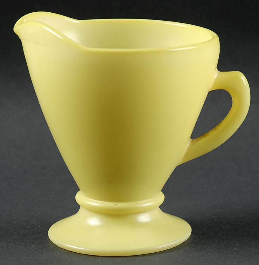 Ovide Chartreuse Creamer by Hazel-Atlas-1