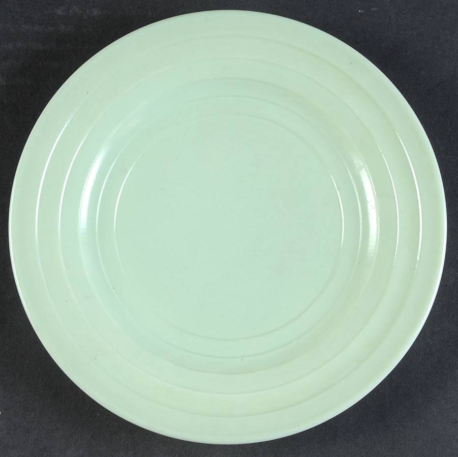 Moderntone Platonite Pastel Green 7" Salad Plate by Hazel-Atlas-1