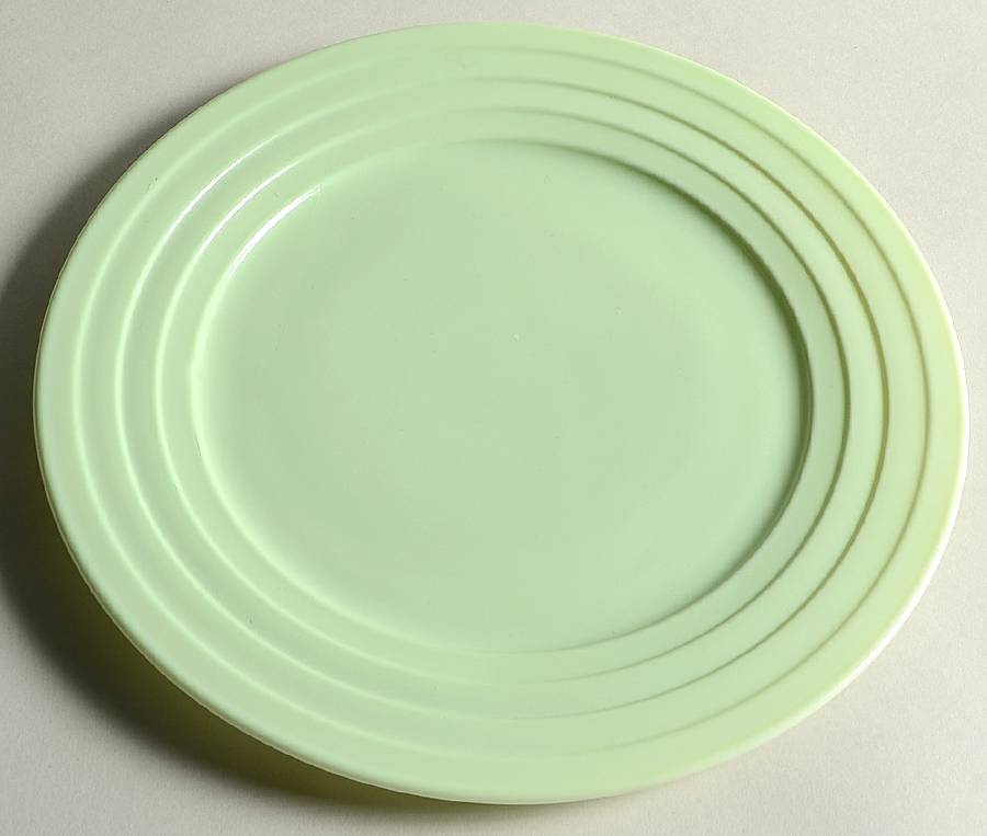 Moderntone Platonite Pastel Green 10" Sandwich Plate by Hazel-Atlas-1