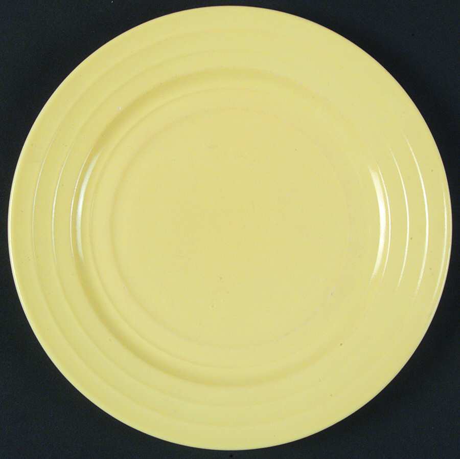 Moderntone Platonite Pastel Yellow Dinner Plate by Hazel-Atlas-1
