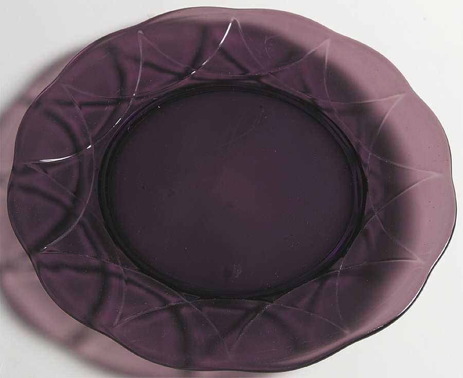 Newport Amethyst Dinner Plate by Hazel-Atlas-1