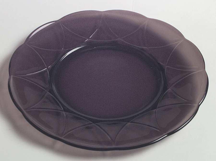 Newport Amethyst Luncheon Plate by Hazel-Atlas-1