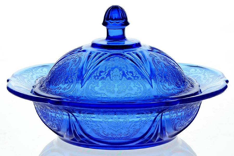 Royal Lace Cobalt Blue Round Covered Butter by Hazel-Atlas-1