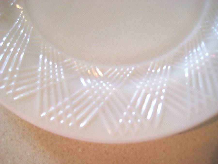 Starlight White Dinner Plate by Hazel-Atlas-1