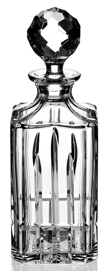 Castelo (Cut) Whiskey Decanter & Stopper by Atlantis-1
