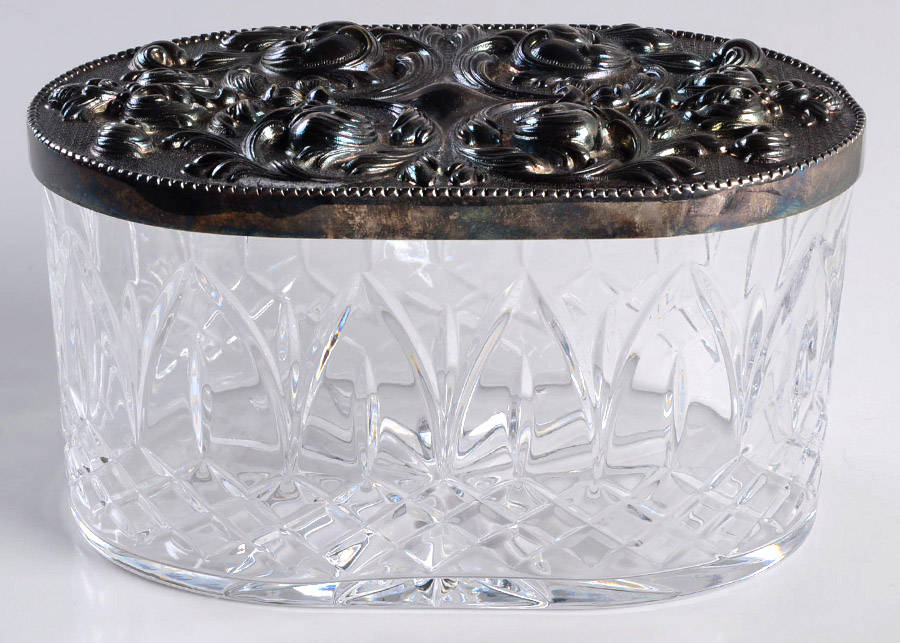Chartres (Cut) 6" Oval Box with Metal Lid by Atlantis-1