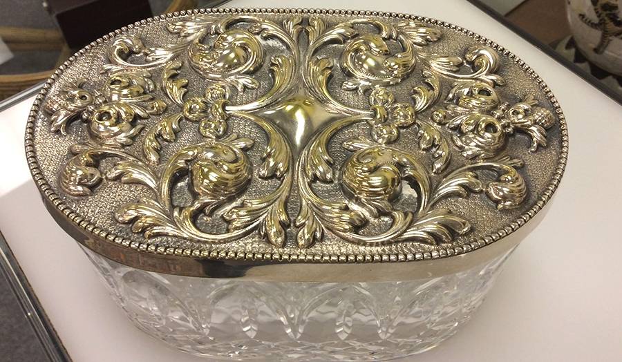 Chartres (Cut) Metal Lid for 5" Oval Box by Atlantis-1