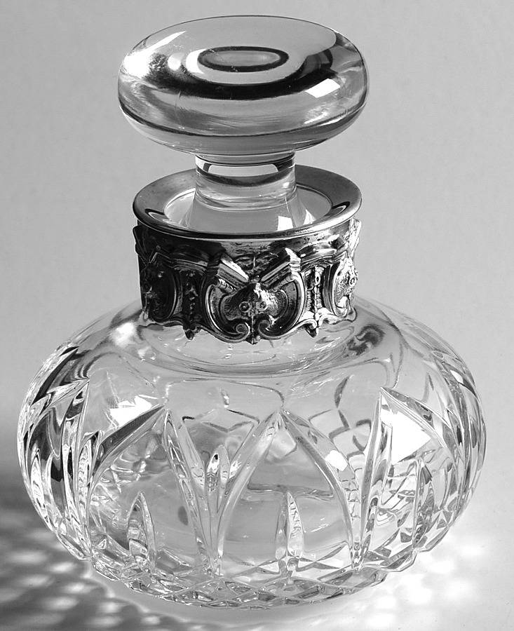 Chartres (Cut) Perfume Bottle & Stopper by Atlantis-1
