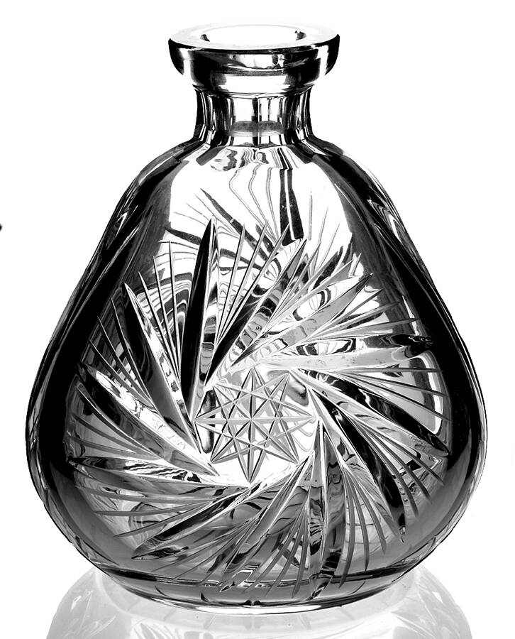 Pinwheel Cordial Decanter No Stopper by American Cut-1