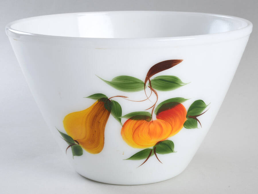 Fruit 9" Splash Proof Mixing Bowl by Anchor Hocking-1