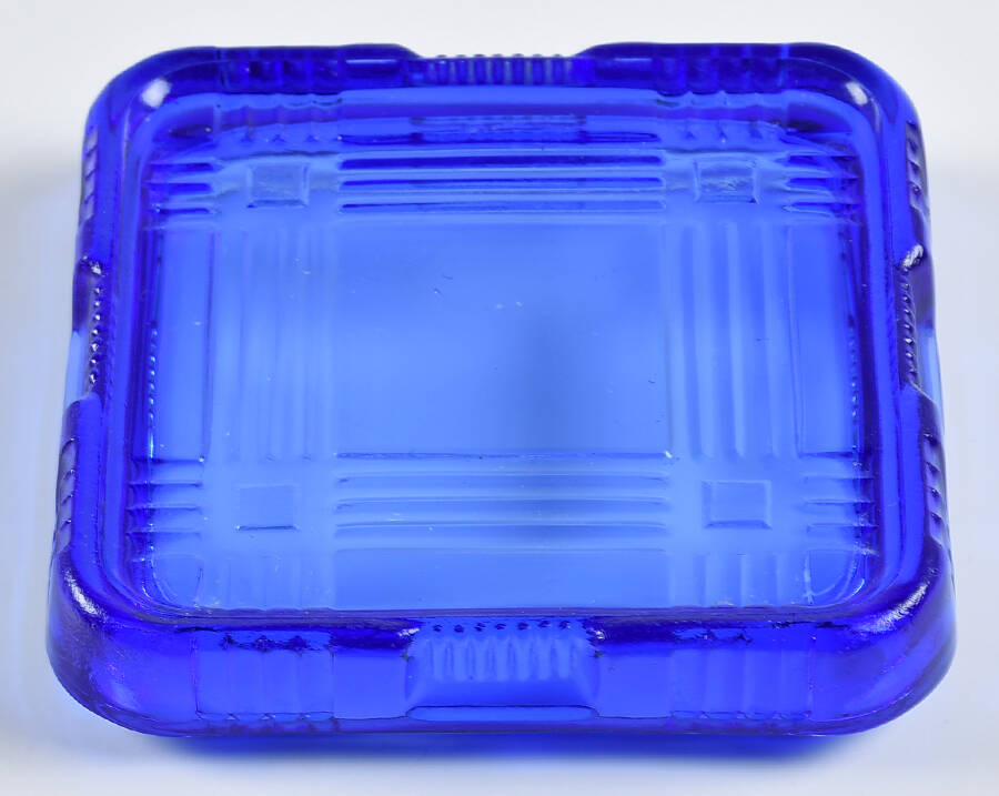 Crisscross Cobalt Lid for Small Square Refrigerator Dish by Hazel-Atlas-1