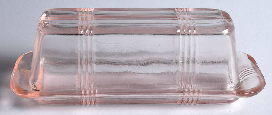 Crisscross Pink 1/4 Pound Covered Butter by Hazel-Atlas-1