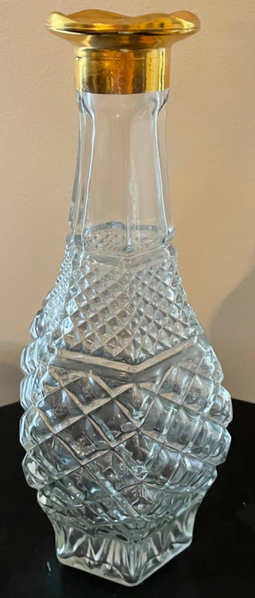 Wexford Gold Decanter No Stopper by Anchor Hocking-1
