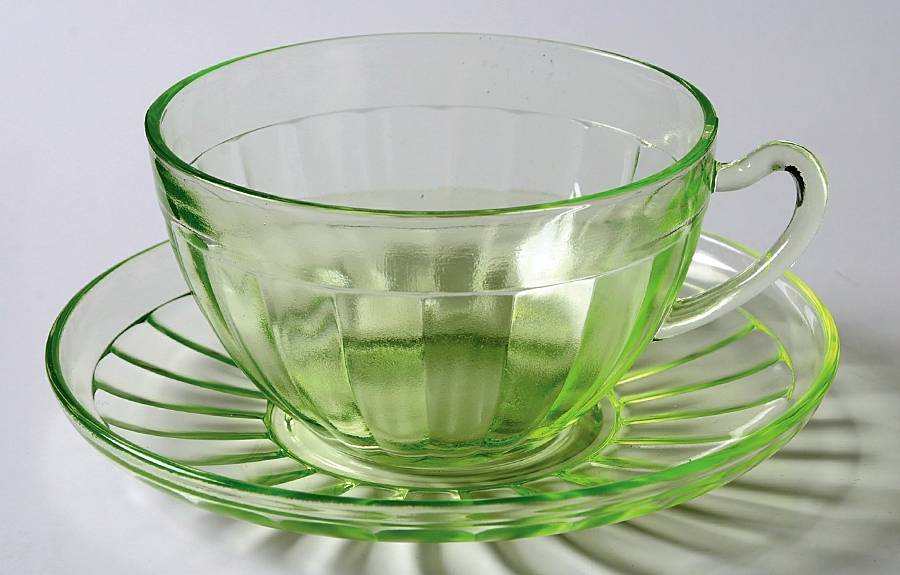 Pillar Optic Green Cup & Saucer Set by Anchor Hocking-1