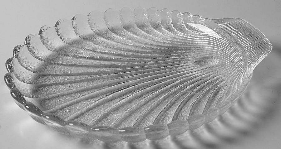 Shell 7" Salad Plate by Anchor Hocking-1