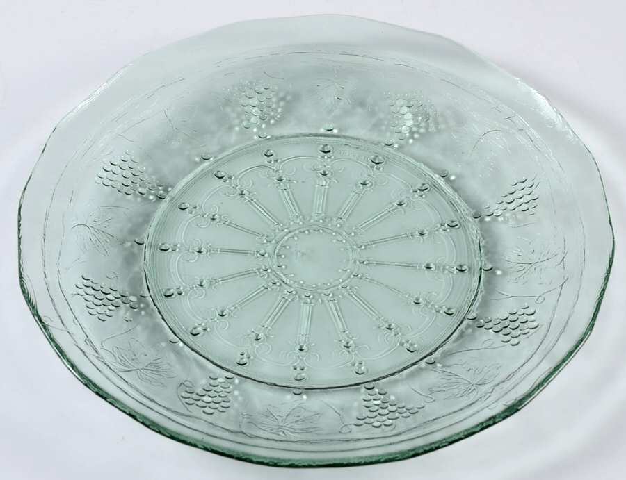 Minos Jade Luncheon Plate by Arcoroc-1