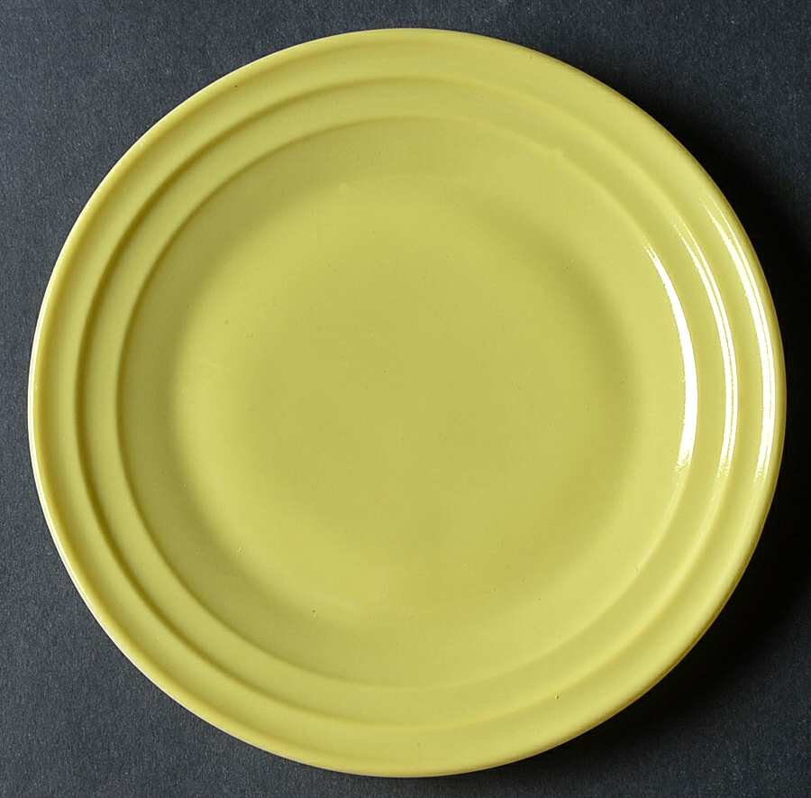 Moderntone Little Hostess Chartreuse Child's Plate by Hazel-Atlas-1