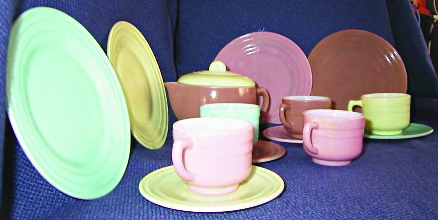 Moderntone Little Hostess Lemon Child's Cup & Saucer Set by Hazel-Atlas-1