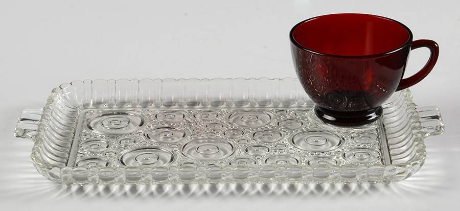Colonial Lady Clear Snack Set with Royal Ruby Cup by Anchor Hocking-1