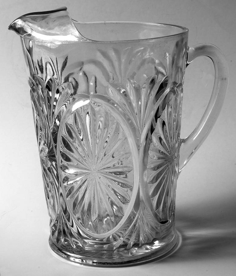 Medallion Clear 64 Oz Pitcher by Anchor Hocking-1