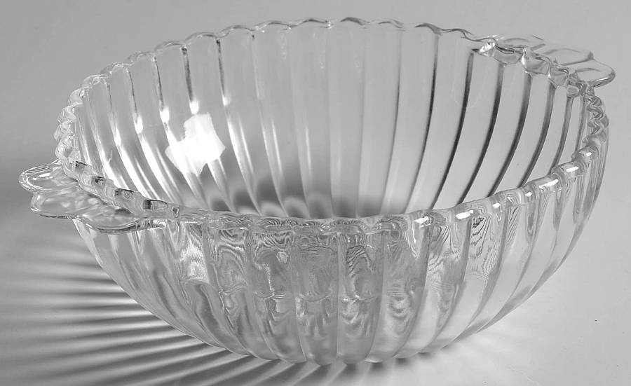 AHC37 Clear Handled Fruit Bowl by Anchor Hocking-1