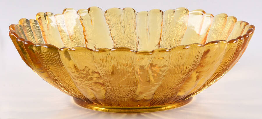 Country Garden Honey Gold 11" Salad/Fruit/Dessert/Chip Serving Bowl by Anchor Hocking-1