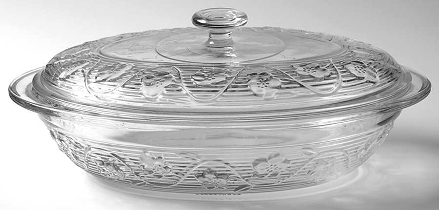 Avalon Clear 3 Quart Oval Covered Casserole by Anchor Hocking-1