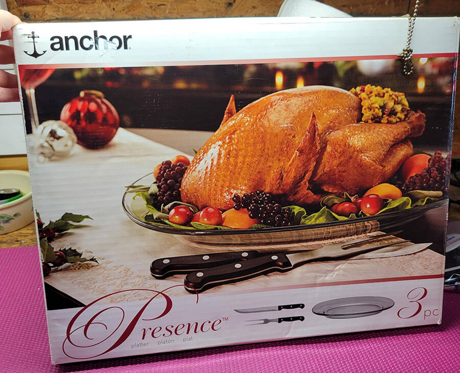 Presence Clear 3 Piece Turkey Set (17" Platter & Carving Set) by Anchor Hocking-1