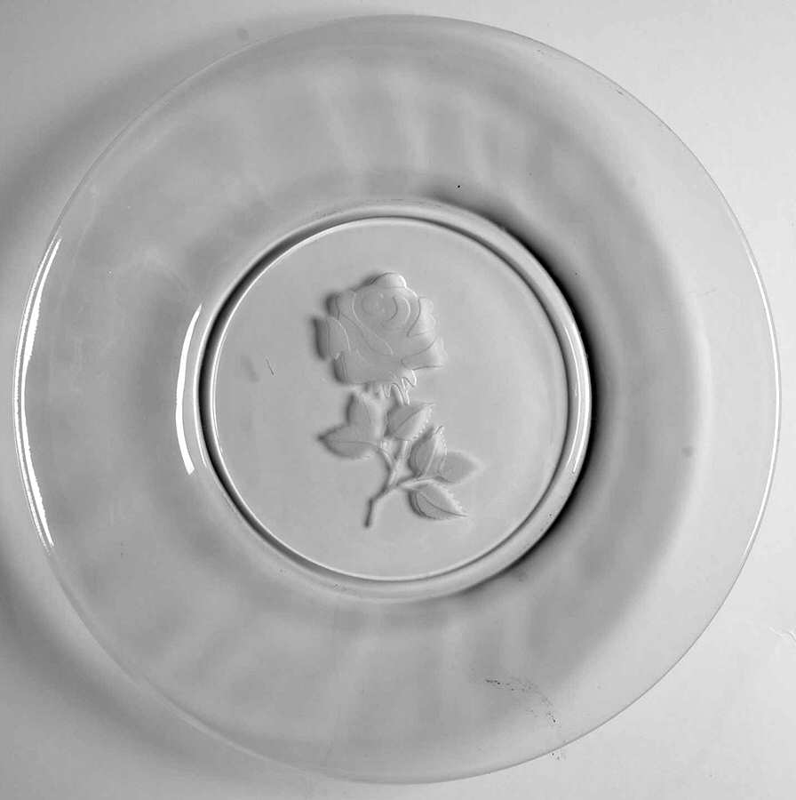 Christmas Gift Luncheon Plate by Avon-1