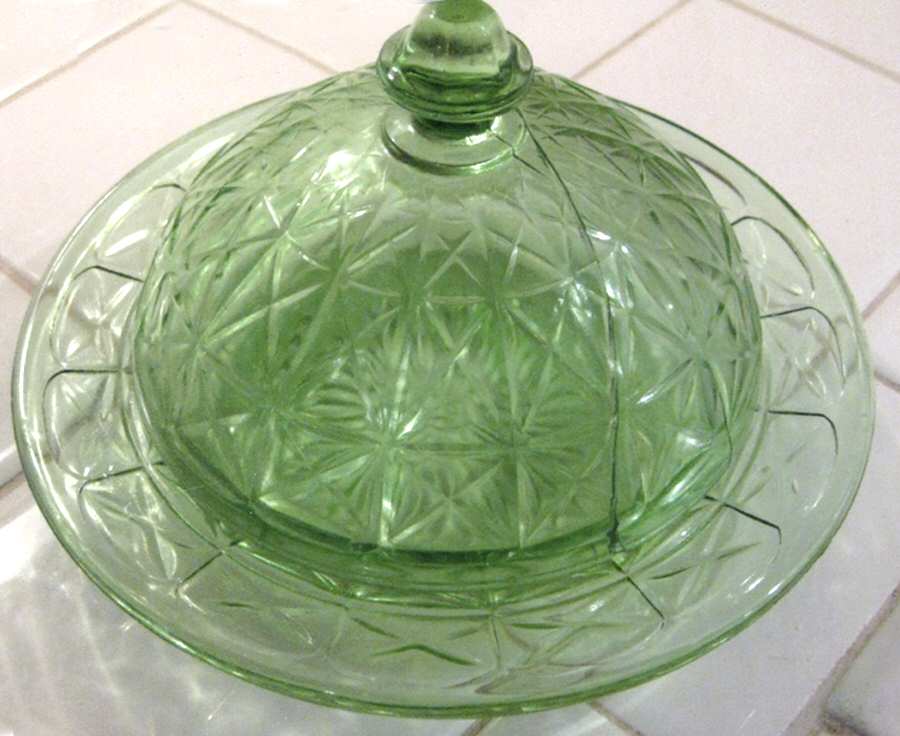 X Design Green Round Covered Butter by Hazel-Atlas-1