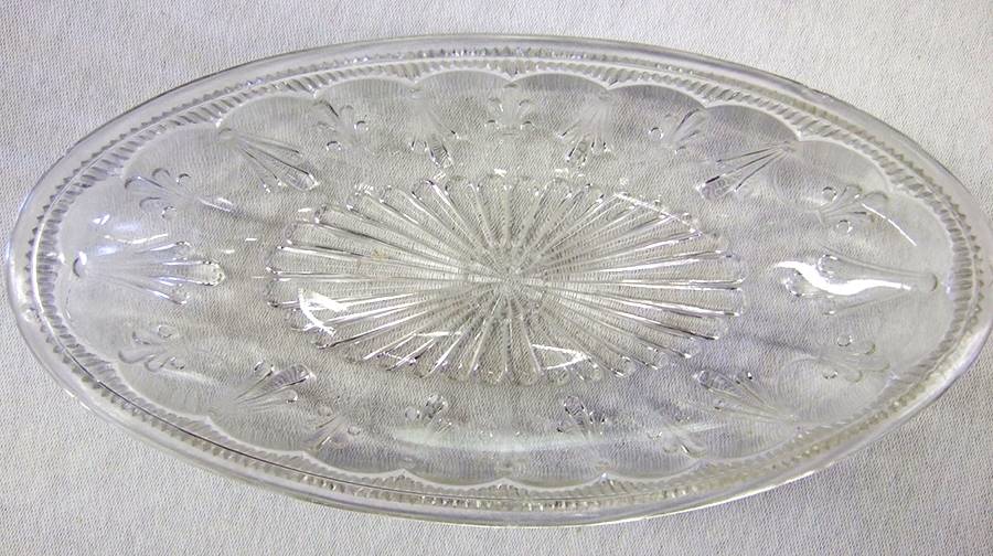 Fleur de Lis and Tassel Clear 8" Oval Relish by Adams & Co-1