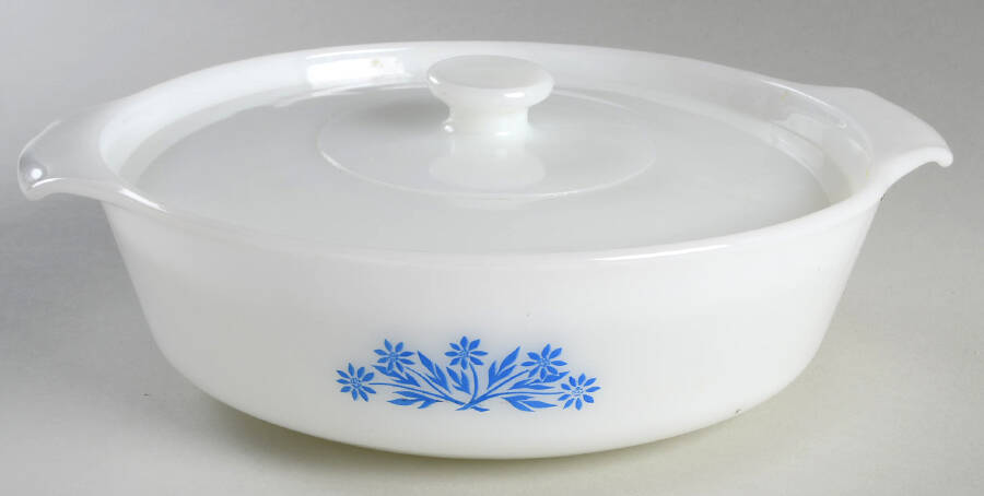 Cornflower Lid for Round 1.5 Covered Casserole by Anchor Hocking-1