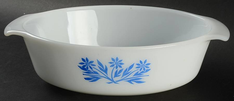 Cornflower 1 Quart Oval Casserole No Lid by Anchor Hocking-1