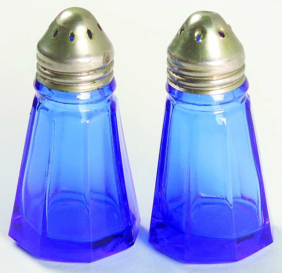 1533 Shaker Set w/Metal Lids by Hazel-Atlas-1