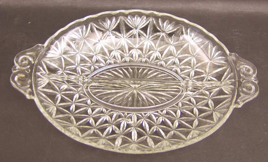 4570 11" Oval 2 Part Relish by Anchor Hocking-1