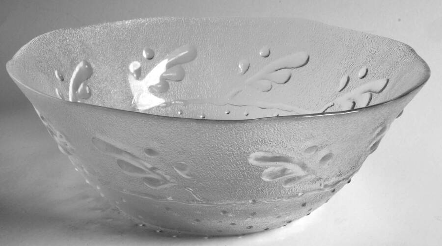 Amanda Salad Bowl by Anchor Hocking-1