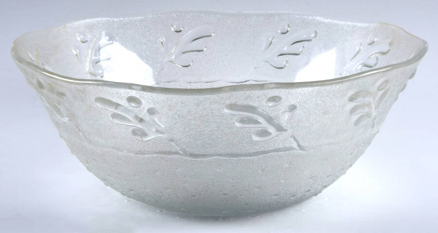 Amanda 9" Round Bowl by Anchor Hocking-1