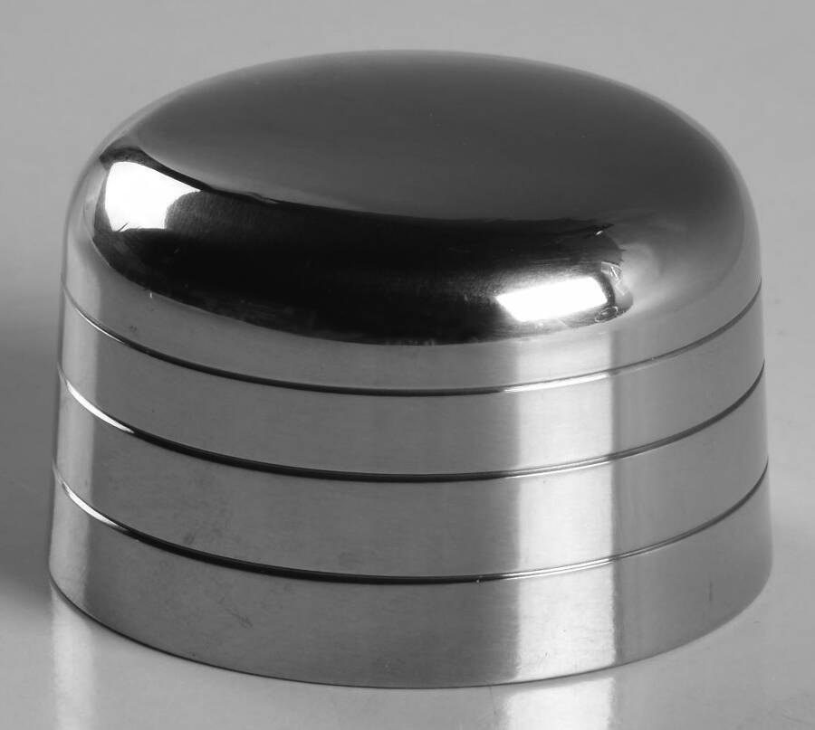Midnight Rouge Lid for Cocktail Shaker by Artland-1