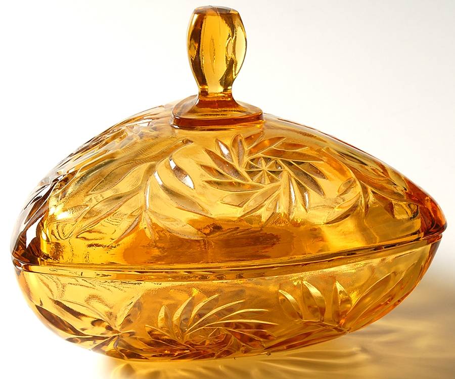 6045 Gold Candy Box & Lid by Hazel-Atlas-1