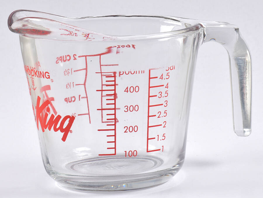 Crystal Clear 2 Cup Measuring Cup by Anchor Hocking-1