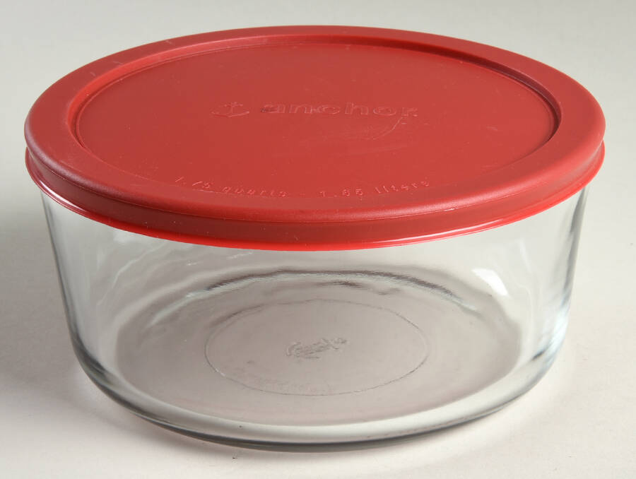 Oven Basics 7" Storage Bowl with Plastic Lid by Anchor Hocking-1