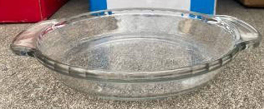 Crystal Clear Deep Pie Dish by Anchor Hocking-1
